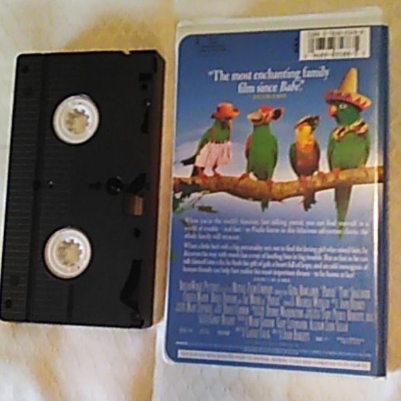 Paulie Family VHS Movie World's Funniest Fast Talking Parrot A World Of Trouble - Picture 2 of 2